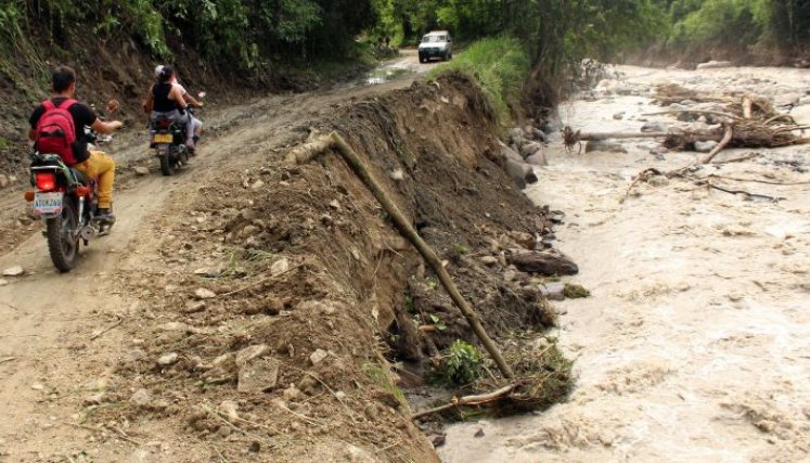 Las últimas lluvias del fin de semana provocaron desbordes del río Arboledas y deslizamientos/Foto cortesía