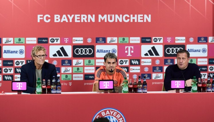 El delantero Luis Díaz fue presentado a los  medios de comunicación por el Bayern Múnich