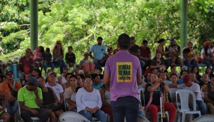 Caravana por la paz clama por el desminado humanitario en el Catatumbo Una caravana humanitaria recorre la zona del Catatumbo para verificar los acuerdos.