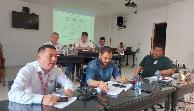 Los concejales debaten la vinculación de Ocaña al Plan Departamental de Aguas.  