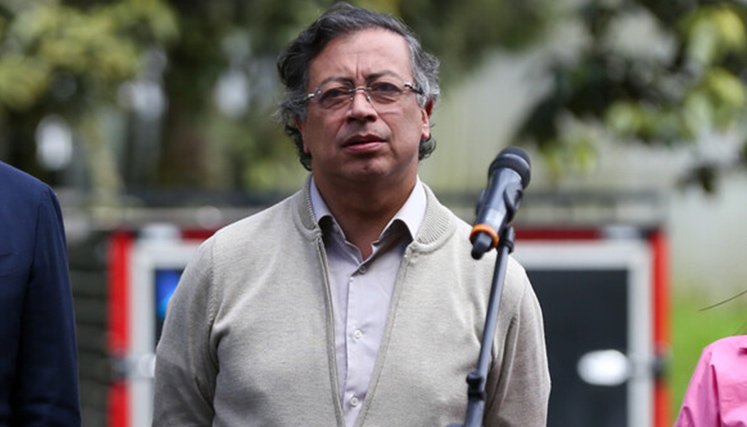 Gustavo-Petro-abogado-Alejandro-Carranza