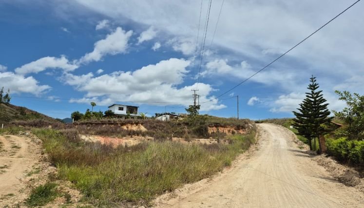 Moradores de la vereda Llano de Los Trigos esperan mejorar las condiciones de vida con el suministro de agua potable.