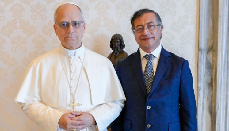 Papa Leon y Petro