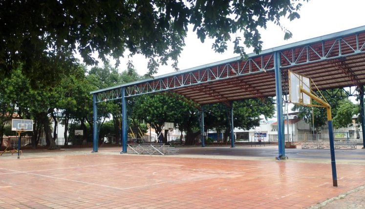 Quinta-Oriental-Polideportivo