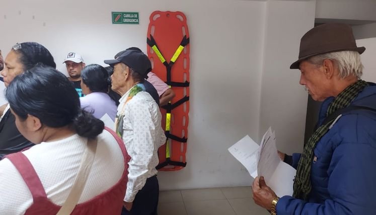 Estafadores solicitan altas sumas de dinero para brindar refugio en otros países.