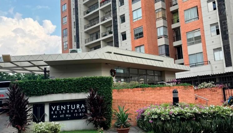 Ventura Plaza Reservado