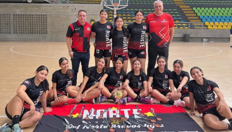 La selección Norte femenina Sub-15 de baloncesto se destacó en el Interligas de Medellín
