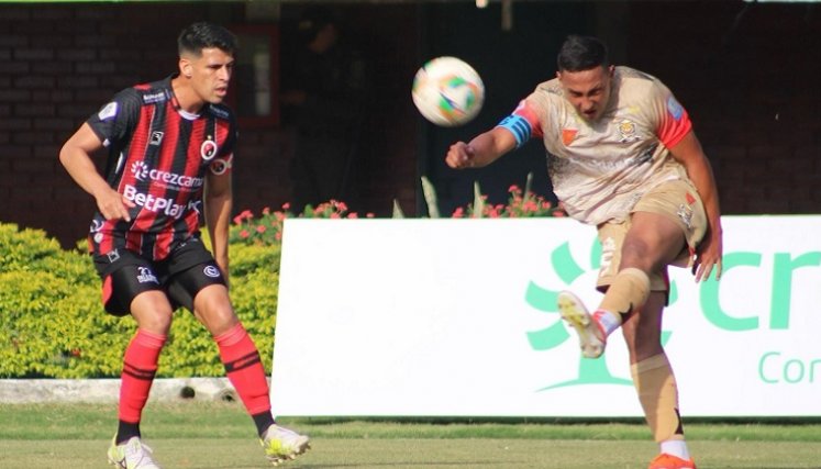 El once motilón ahora dirigido por el 'Rolo' Flórez, buscará acabar con el hechizo de no poder ganar en la altura de Bogotá.