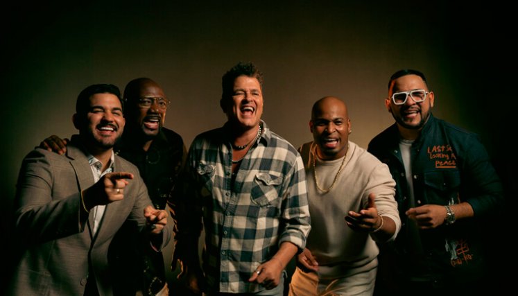 Carlos Vives y grupo Niche
