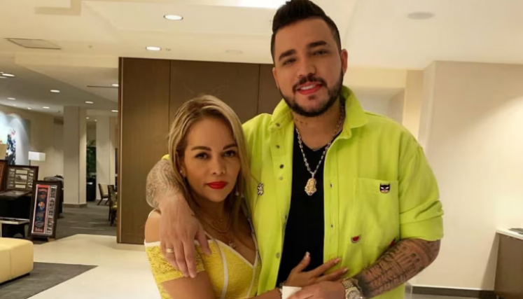 Jessi Uribe y Sandrita