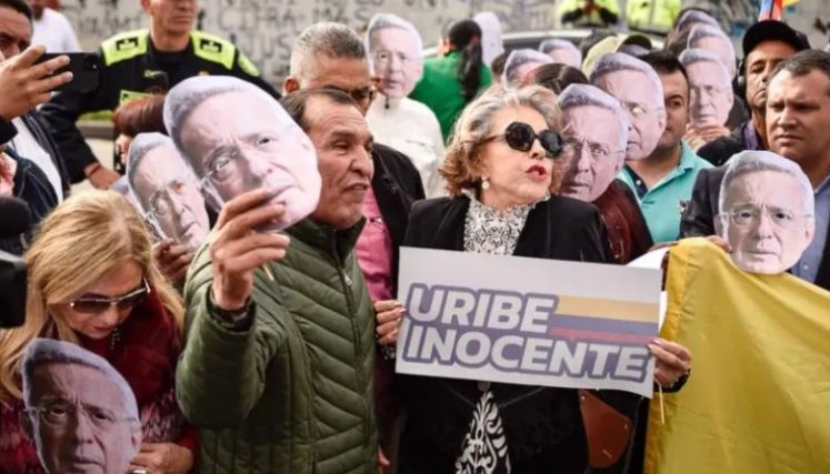MARCHAS URIBE. 
