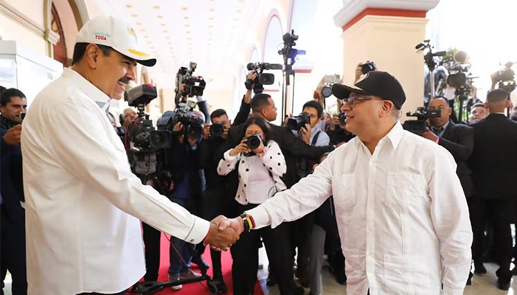 Petro-y-maduro.