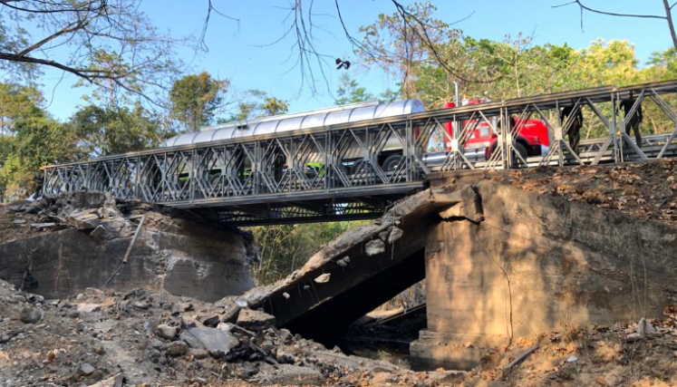 Puente militar