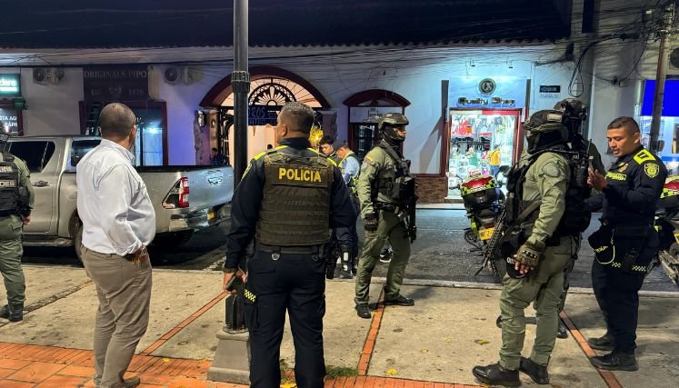 En Ocaña las autoridades proceden a sellar los establecimientos de vida nocturna.