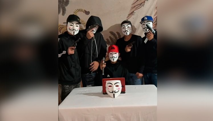 A través de las redes sociales, hombres armados declararon objetivo militar a quienes “estén pagando extorsiones o haciendo colaboraciones” a otras bandas./Foto Captura de video