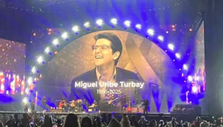 Homenaje a Miguel Uribe