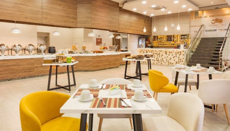 Almuerzos ejecutivos con sello gourmet en el Hotel Casino Internacional.