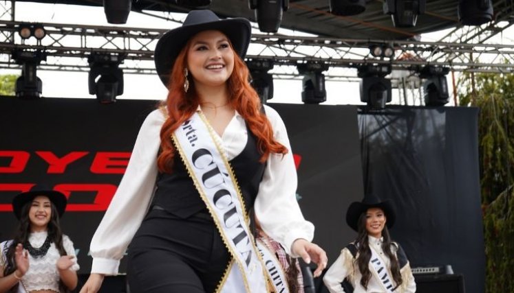 La pamplonesa Jheily Guerrero se corona como Reina Intercolonias 2025.