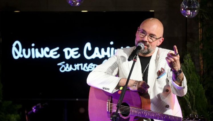 El reencuentro que todos esperaban: Santiago Cruz presenta ‘Quince de Caminos’.