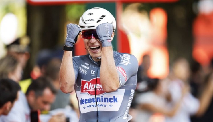 Jasper Philipsen (Alpecin) volvió a triunfar en la ronda ibérica.