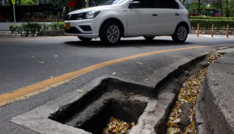 Alcantarillas destapadas en El Malecón