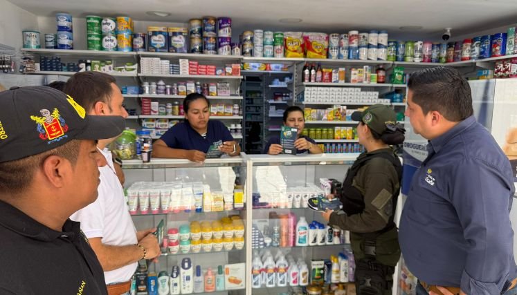 El Gaula se toma la plaza de mercado para brindar seguridad a los comerciantes de Ocaña.