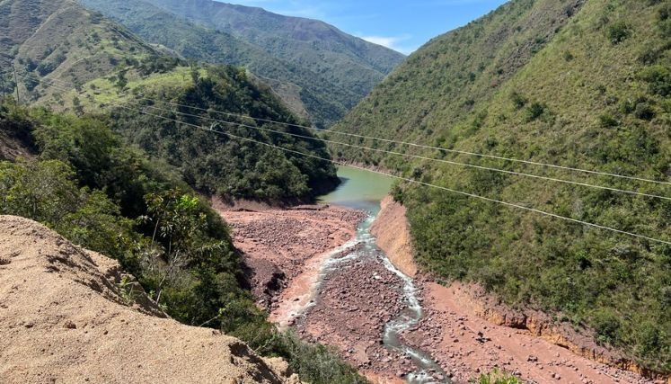 Pérdidas incalculables reportan los gremios del Norte de Santander ante el bloqueo adelantado en el sector El Tarrita.