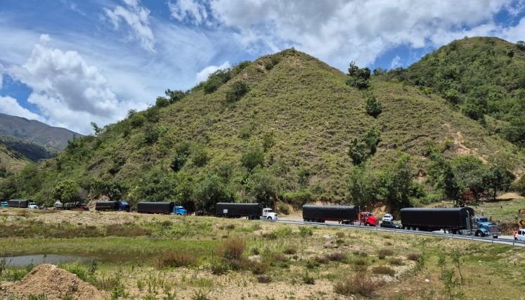 Pérdidas incalculables reportan los gremios del Norte de Santander ante el bloqueo adelantado en el sector El Tarrita.