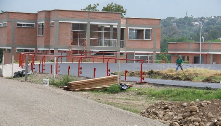 ….. Hace 13 años para los Juegos Nacionales de 2012 se construyó esta zona de la pista de ruta con sus baterías sanitarias.