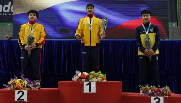 El gimnasta Camilo Vera sigue deslumbrando a nivel internacional, esta vez fue en el Sudamericano de Medellín.