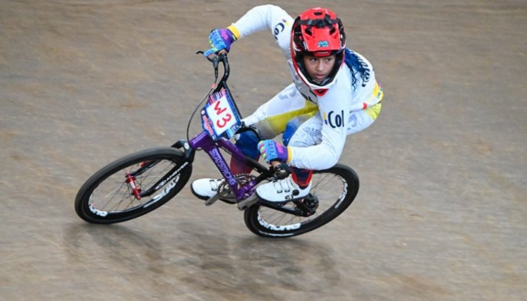 Camila De la Hoz, bicicrosista cucuteña