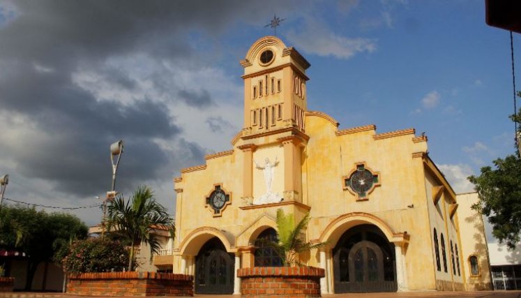 Parroquia Cristo Resucitado se caracteriza por sus labores sociales durante el año
