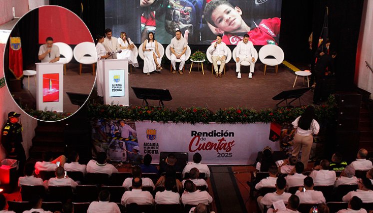 En el Teatro Municipal, el alcalde Jorge Acevedo rindió cuenta de su gestión en la vigencia 2025. /Foto: Stefany Peñaloza-La Opinión