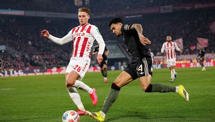 Buena presentación tuvo el colombiano Luis Díaz, aportando una asistencia en al triunfo del Bayern sobre el Colonia.