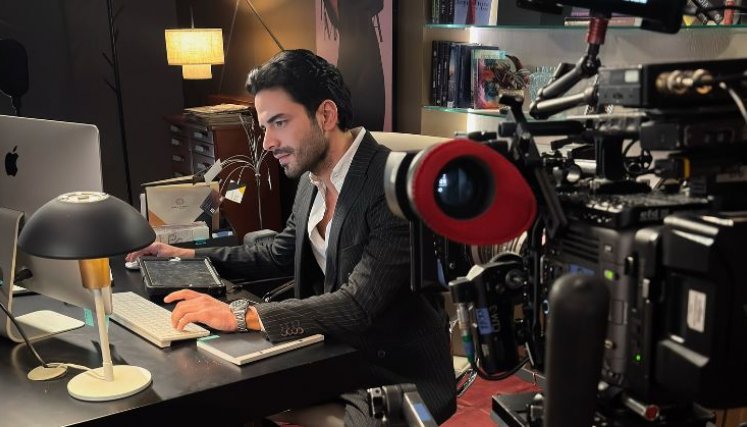 Sebastián Carvajal explora el lado oscuro del poder en su nuevo protagónico.