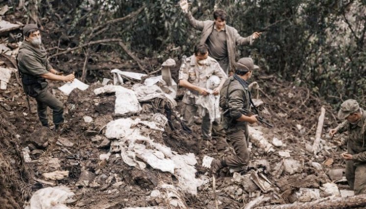 Escenas del rescate de los restos que dejó el siniestro aéreo del avión de Avianca en el cerro El Espartillo./Foto archivo