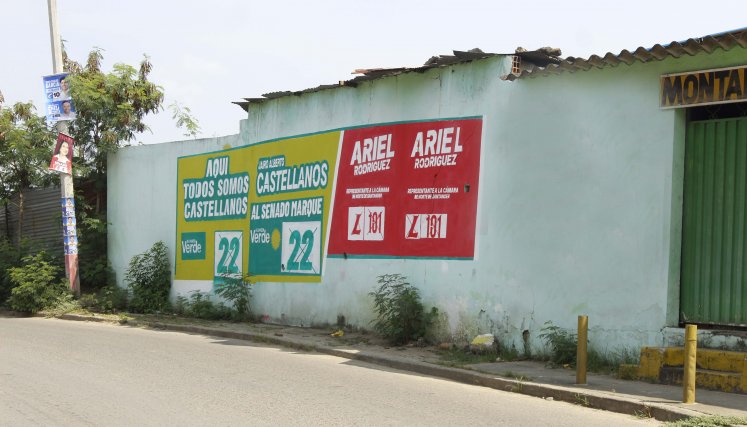 Mientras en Cali están prohibidos, en Cúcuta las autoridades sí autorizaron los murales con publicidad política./ Foto: Stefany Peñaloza