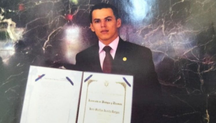 En el colegio Inem Jairo desarrolló más gusto por la ciencia.