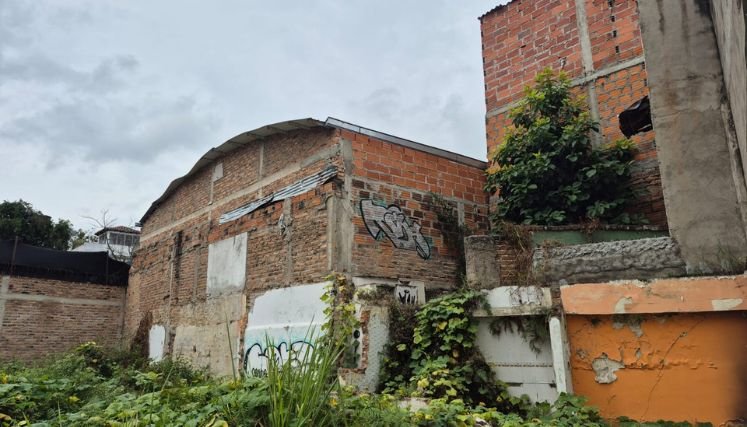  Damnificados del barrio Las Mercedes solicitan levantar las viviendas colapsadas hace 4 años.