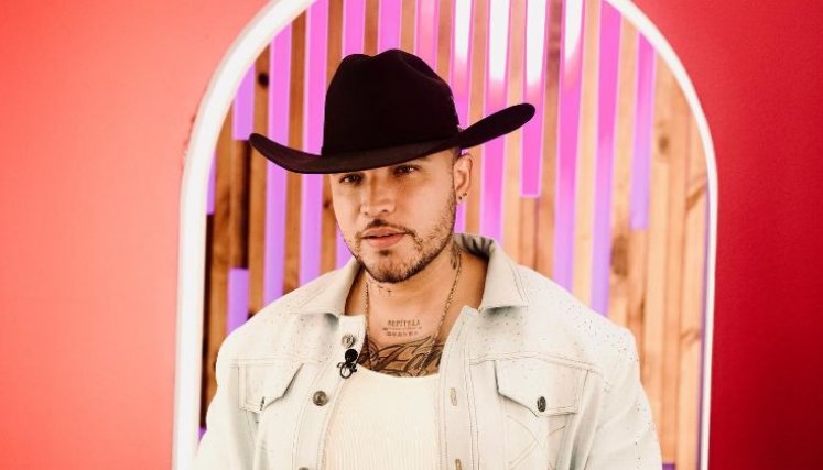 Jessi Uribe y su exmánager se enfrentan por el control de derechos y ganancias en su carrera musical.