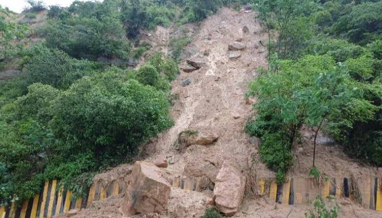 deslizamientos de tierra.