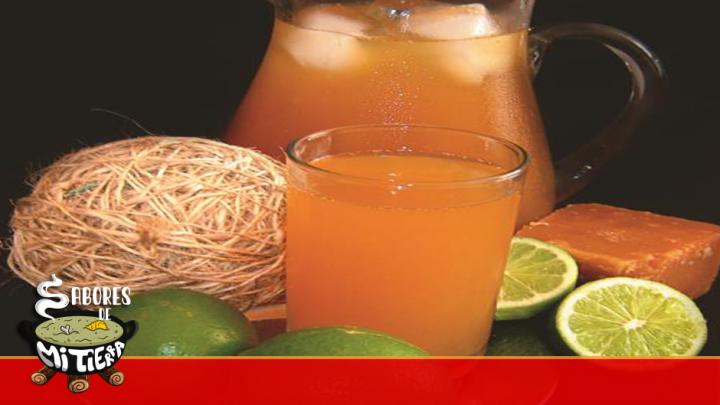 Agua de panela fría