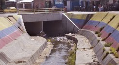 El aumento de habitantes de calle mantiene preocupados a los vecinos. / Luis Alfredo Estévez / La Opinión.