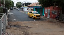 Comunidad pide nivelización de las calles para evitar que el bacheo se pierda a corto plazo.