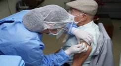 Esta estrategia será solo para agendar citas de vacunación de la COVID-19 para adultos mayores de Cúcuta./FOTO: Archivo