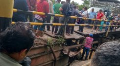 Una vez más la movilidad entre Tibú- Ye Astilleros se vio afectada por daños en el puente 'Las Garzas'. Foto: Cortesía