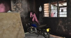 El incendio comenzó a las 2:30 de la madrugada. 