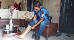 El maestro de la zona rural de Hacarí vive en carne propia las consecuencias de la instalación de campos minados. / Fotos cortesía