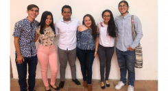 Los estudiantes se encuentran entre las edades de 20 a 23 años.