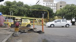 Aguas Kpital hará la reposición de redes de acueducto y alcantarillado en la calle 10 entre la avenida 1 y la Diagonal Santander. /Foto: Pablo Castillo/La Opinión
